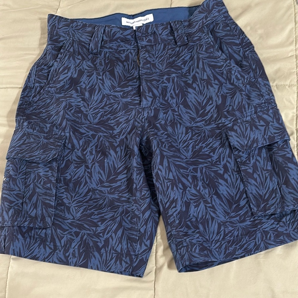 Amazon Essentials Men’s Cargo Shorts size 31